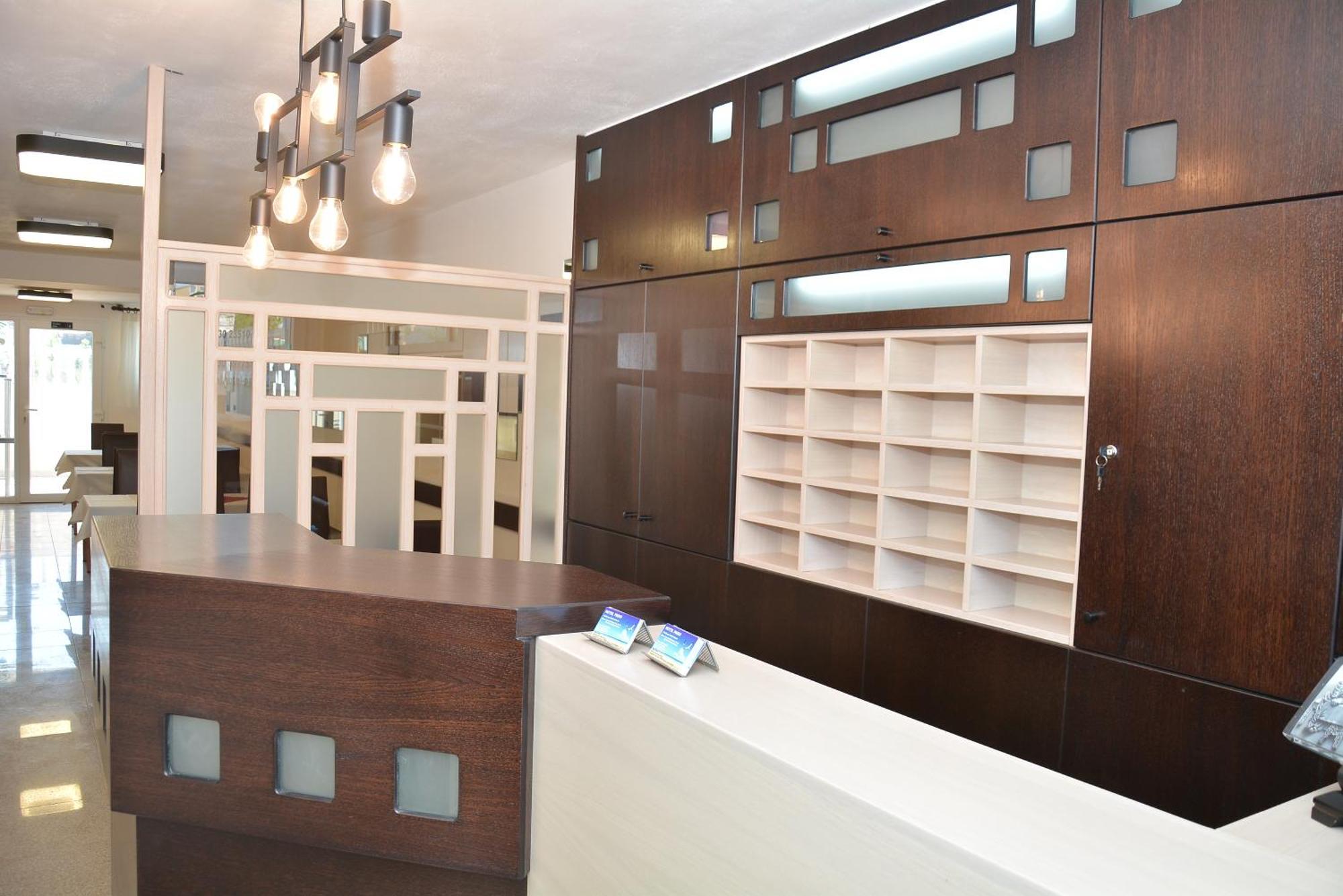 Hotel Paris Paralia Katerinis Bagian luar foto