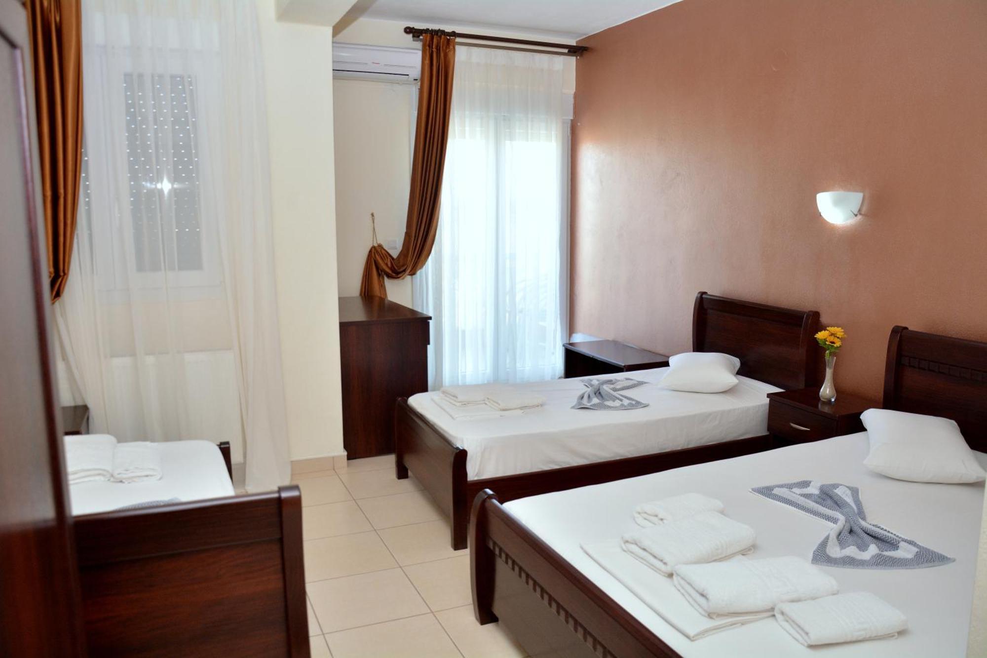 Hotel Paris Paralia Katerinis Bagian luar foto